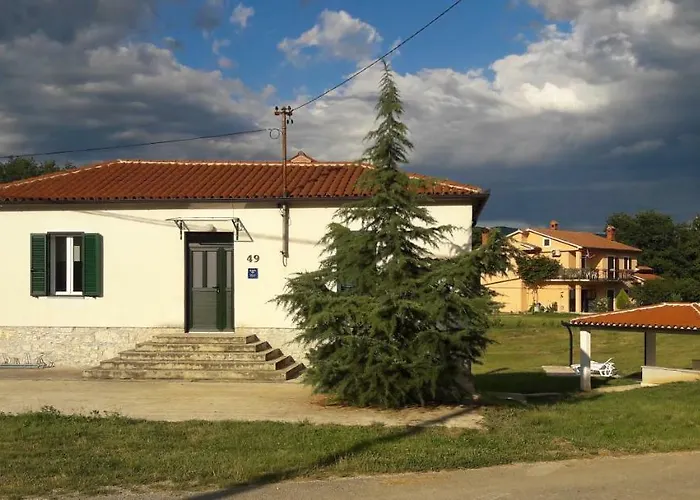 Zwei Zedern Feriehus *